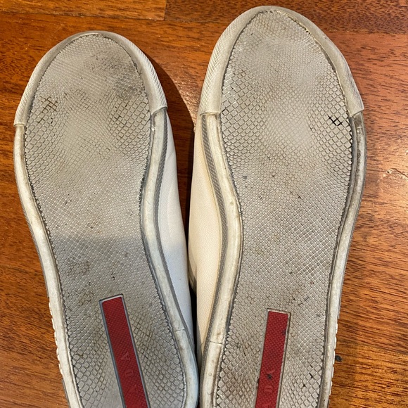 Prada sheepskin logo sneakers - Picture 5 of 7